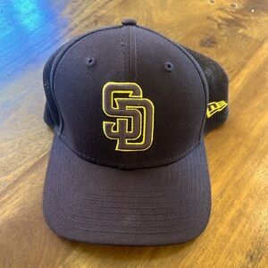 San Diego Padres New Era 39 Thirty Mesh Back Hat - S/M